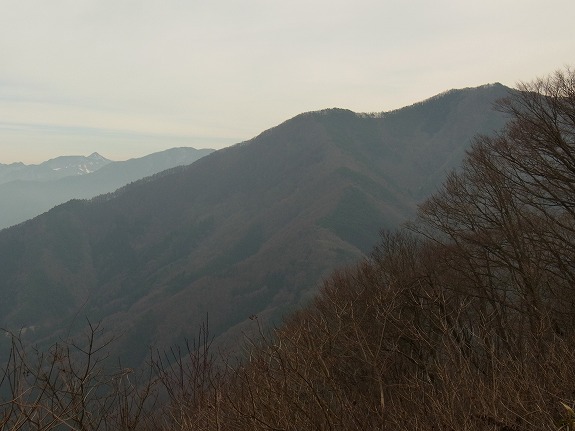 妙徳山（これは若穂太郎山から撮ったもの。背後は志賀・笠ヶ岳