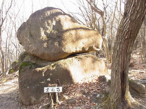 奇岩・重ね石